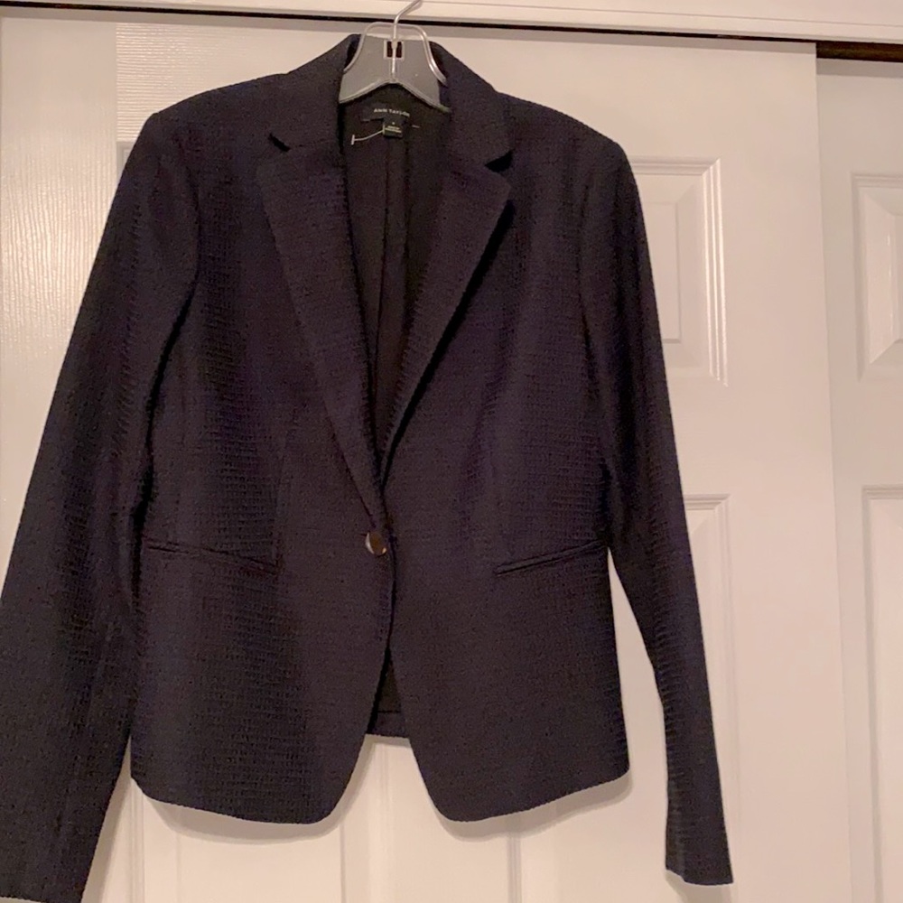 Ann Taylor navy textured blazer size 4